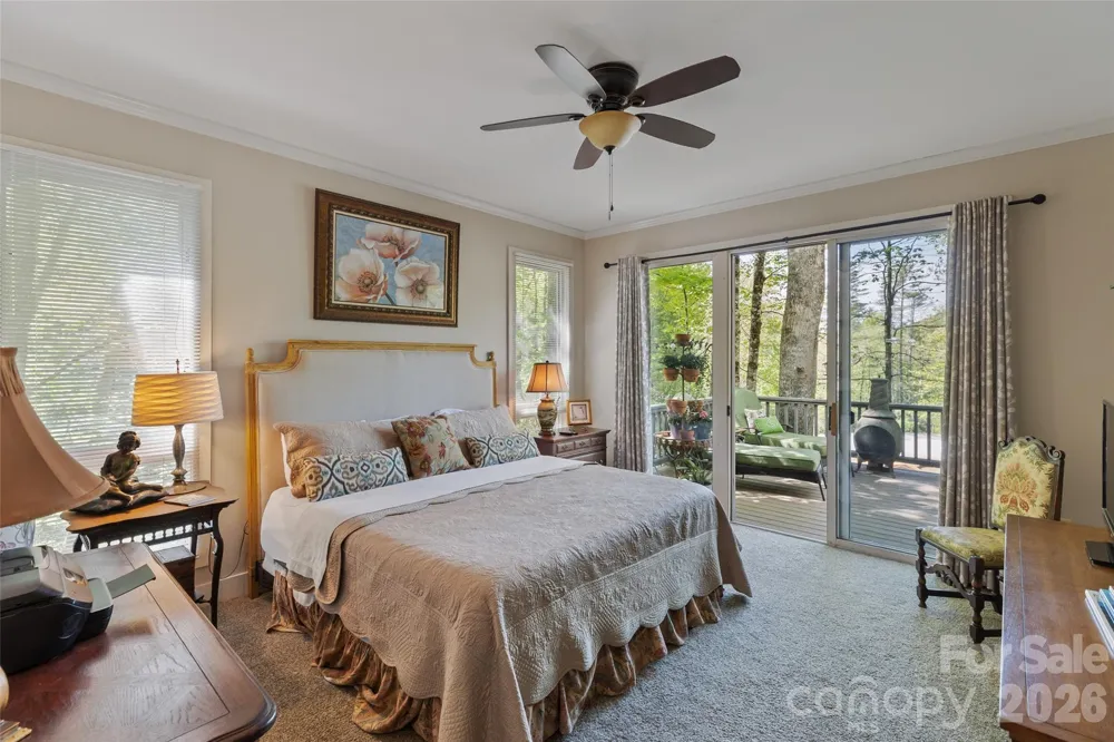 21 Laurel Wood Court Sapphire, NC 28774