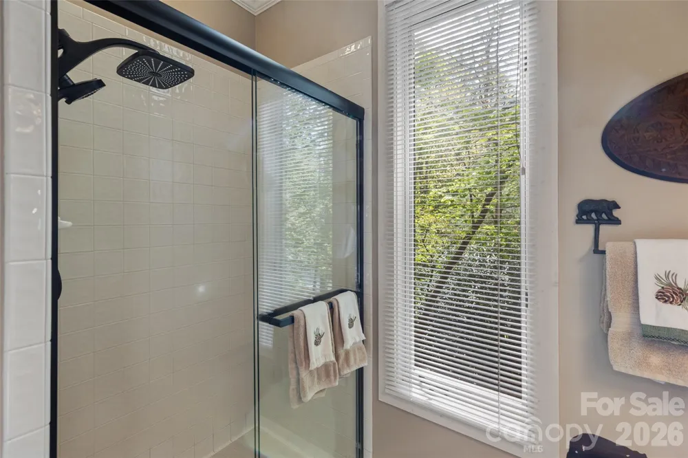 21 Laurel Wood Court Sapphire, NC 28774
