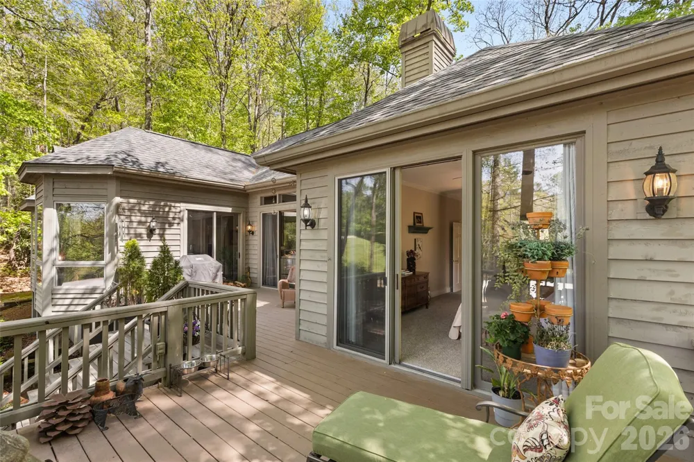 21 Laurel Wood Court Sapphire, NC 28774