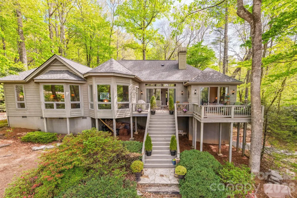 21 Laurel Wood Court Sapphire, NC 28774