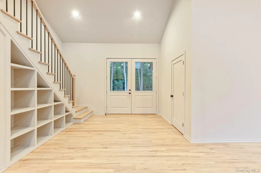 10 Jeffrey Lane East Quogue, NY 11942