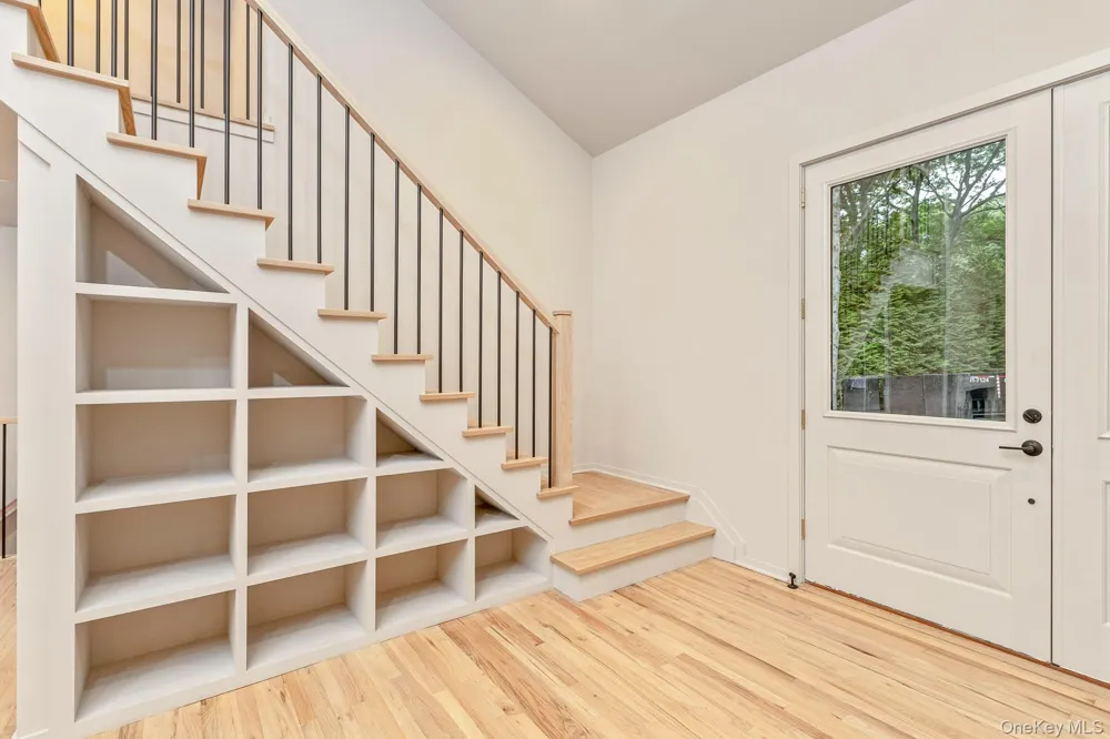 10 Jeffrey Lane East Quogue, NY 11942