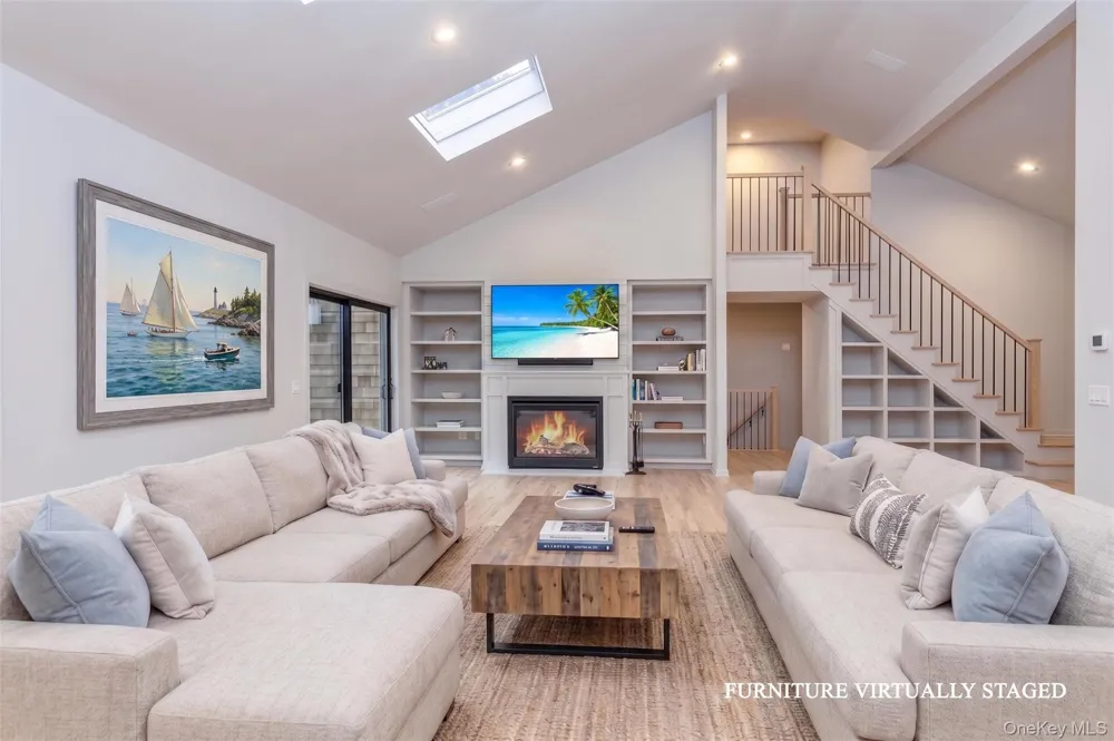 10 Jeffrey Lane East Quogue, NY 11942