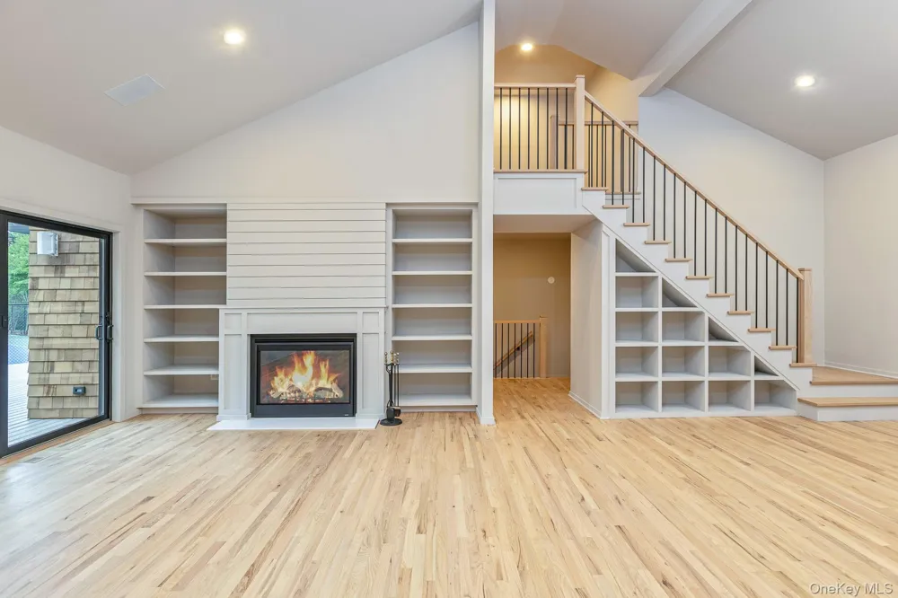 10 Jeffrey Lane East Quogue, NY 11942
