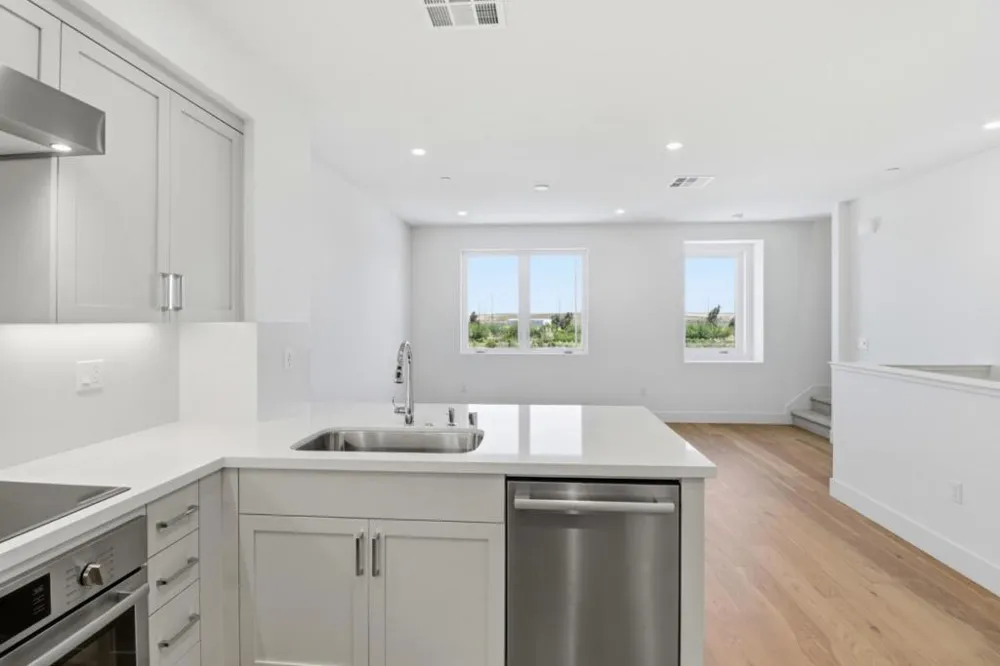 2859 Josephine Lane Palo Alto, CA 94303