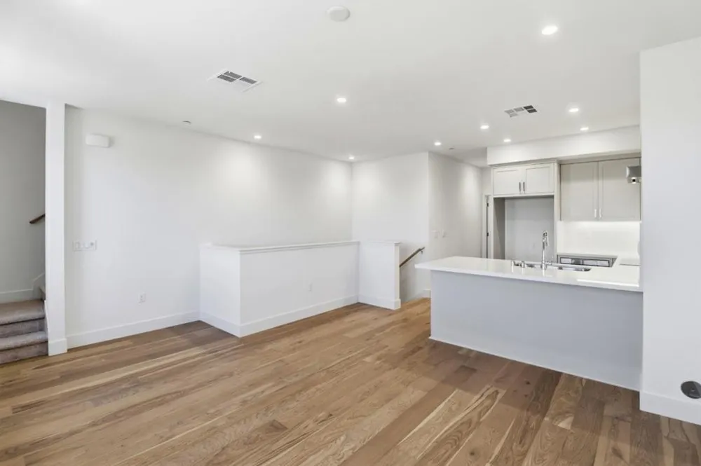 2859 Josephine Lane Palo Alto, CA 94303