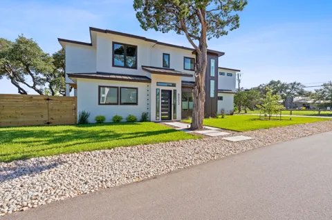 8503 Grandview Drive