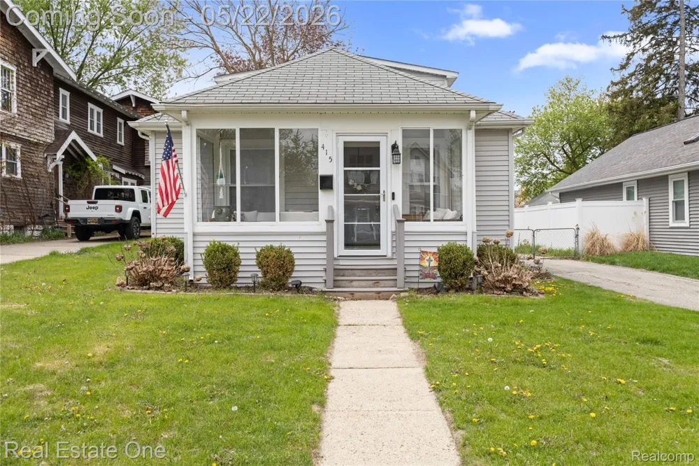 415 Taylor Avenue Rochester City, MI 48307