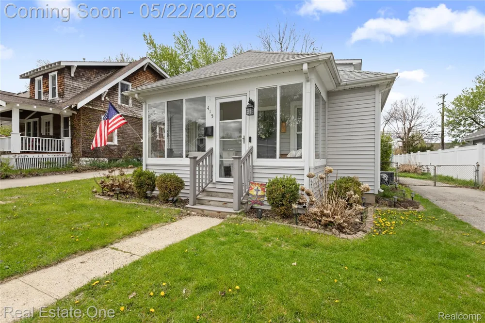 415 Taylor Avenue Rochester City, MI 48307