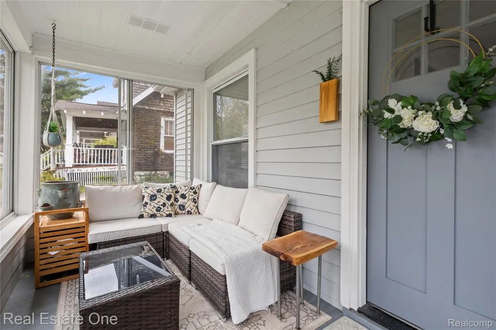 415 Taylor Avenue Rochester City, MI 48307