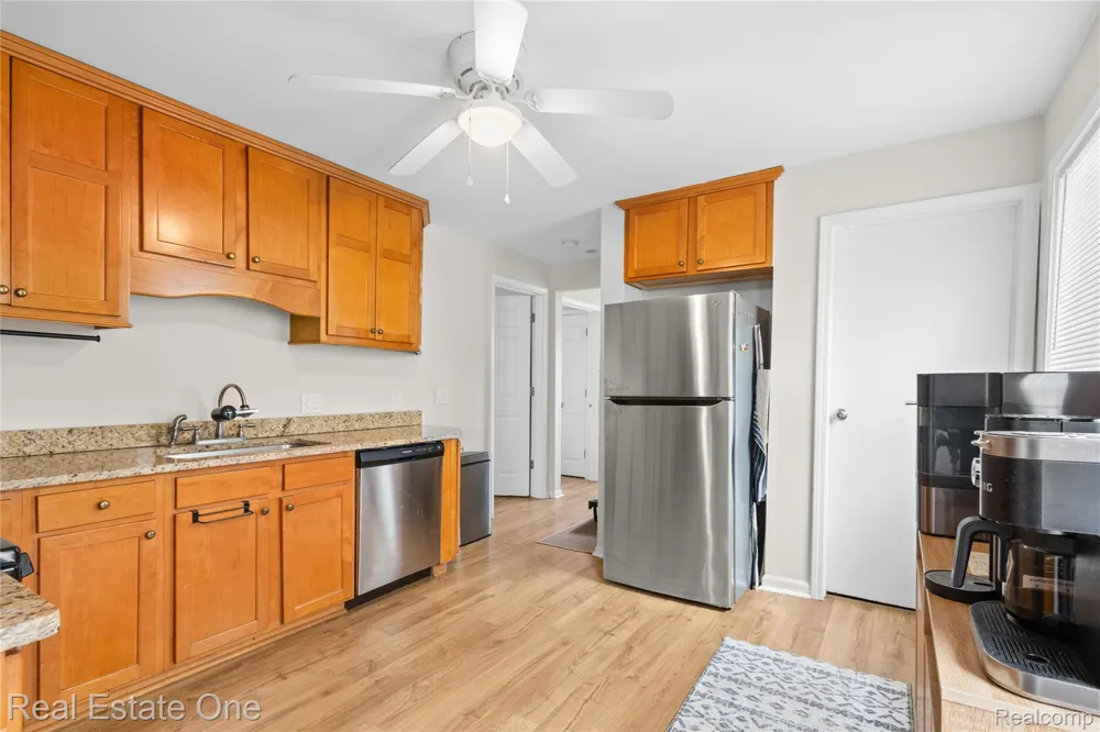 415 Taylor Avenue Rochester City, MI 48307