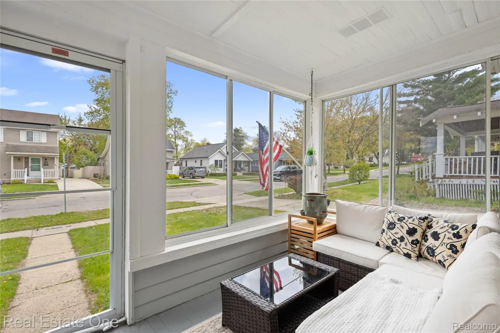 415 Taylor Avenue Rochester City, MI 48307