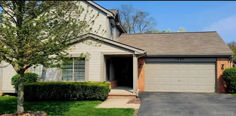 1004 Elmwood Drive