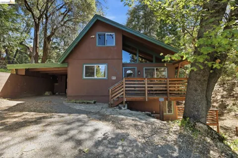 23420 Tanager Dr