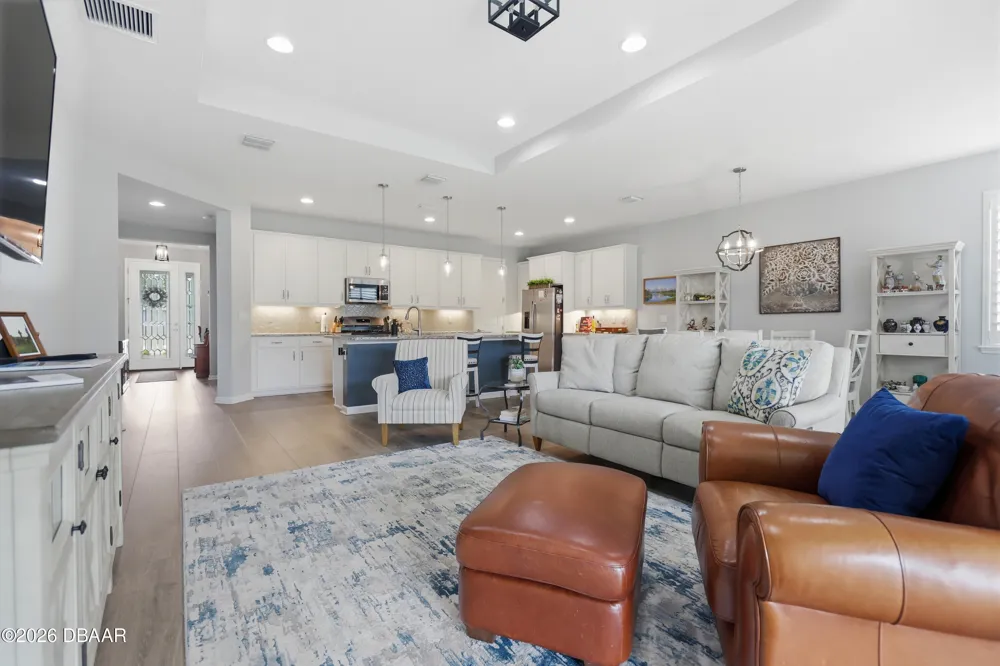 261 Old Moss Circle Deland, FL 32724