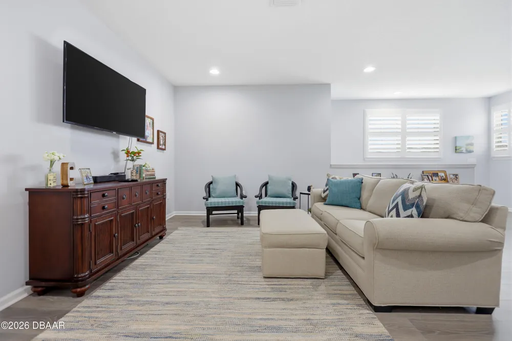 261 Old Moss Circle Deland, FL 32724