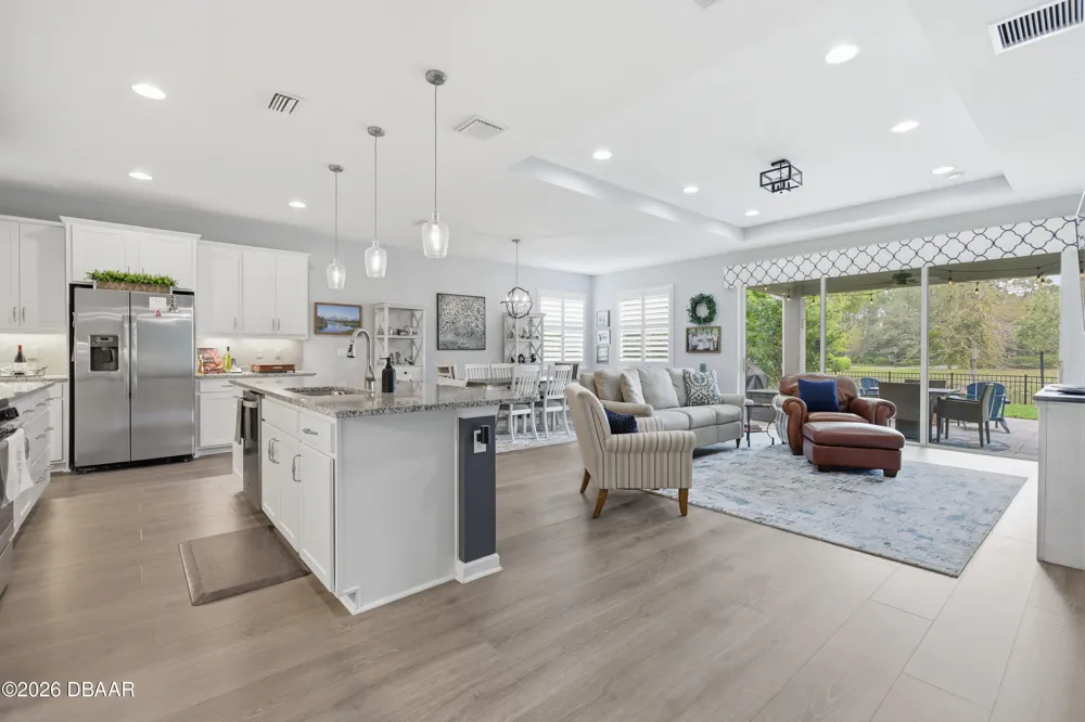 261 Old Moss Circle Deland, FL 32724