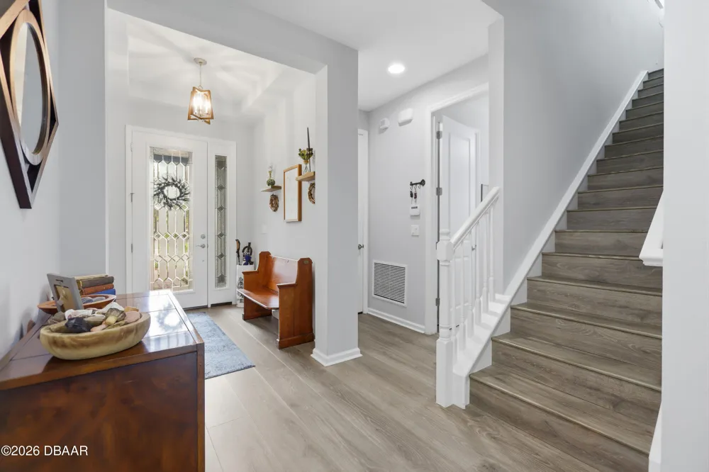 261 Old Moss Circle Deland, FL 32724