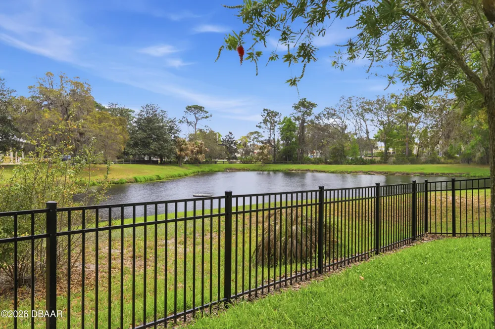261 Old Moss Circle Deland, FL 32724
