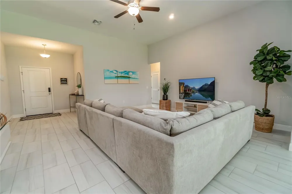265 ANNAPOLIS LANE Rotonda West, FL 33947