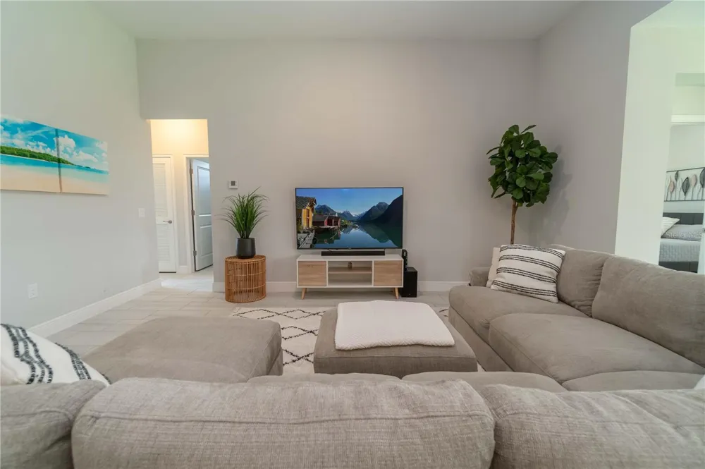 265 ANNAPOLIS LANE Rotonda West, FL 33947
