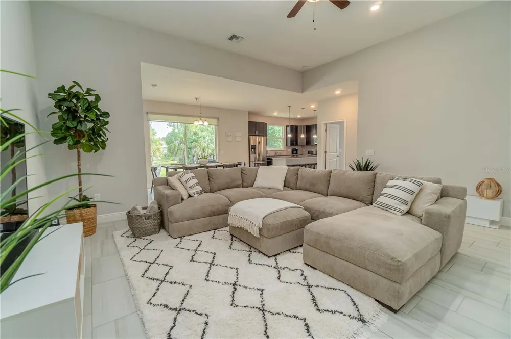 265 ANNAPOLIS LANE Rotonda West, FL 33947