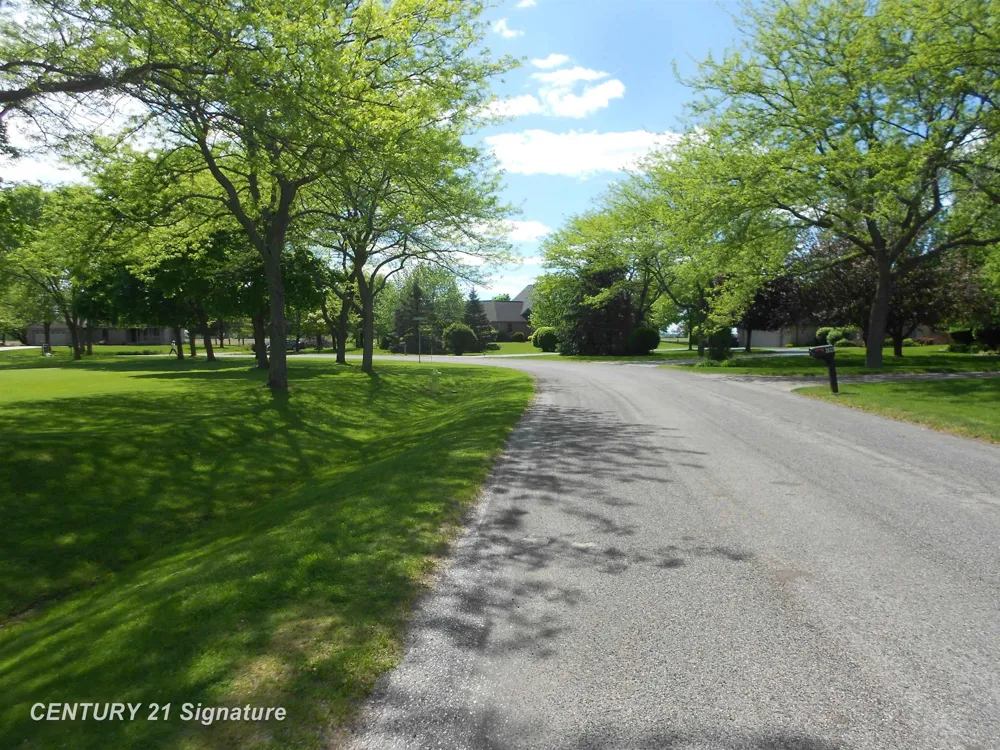 Sunningdale Street Kochville Township, MI 48604