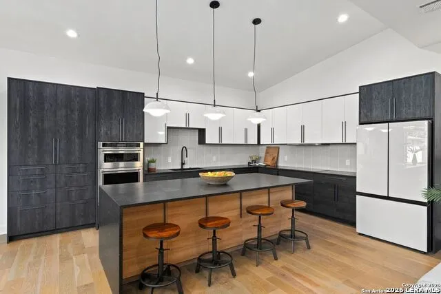 230 Cassiano San Antonio, TX 78204