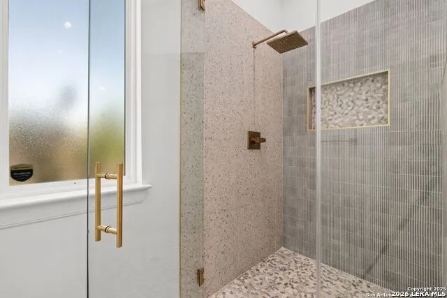 230 Cassiano San Antonio, TX 78204