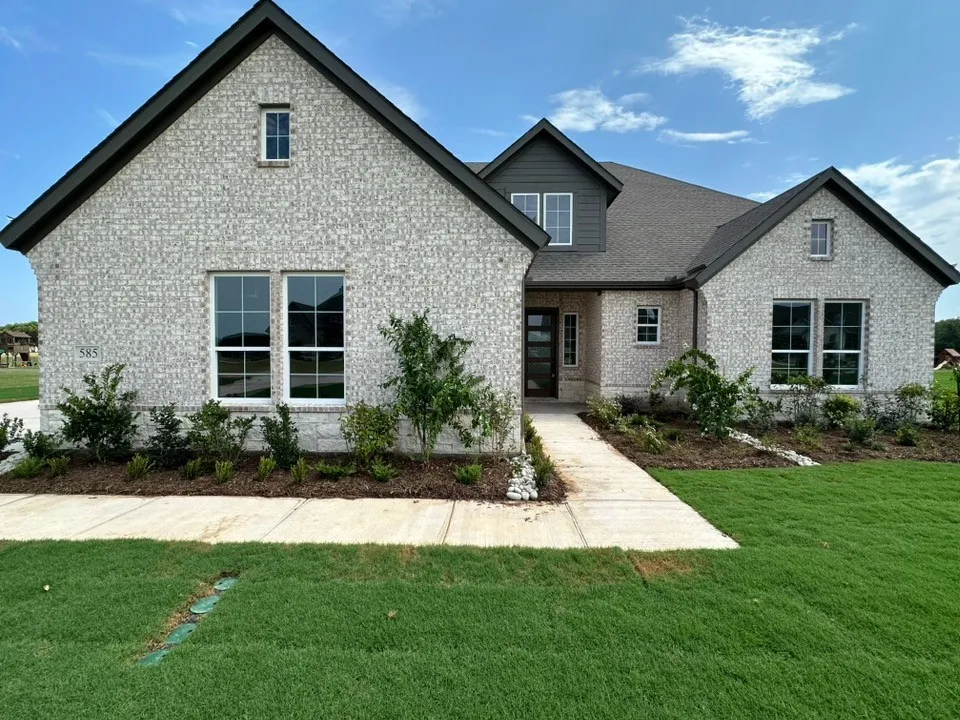585 Brown Road Leonard, TX 75452
