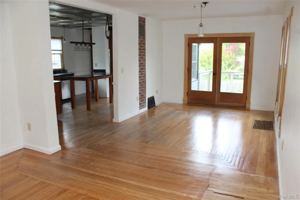295 Lucas Avenue Kingston, NY 12401