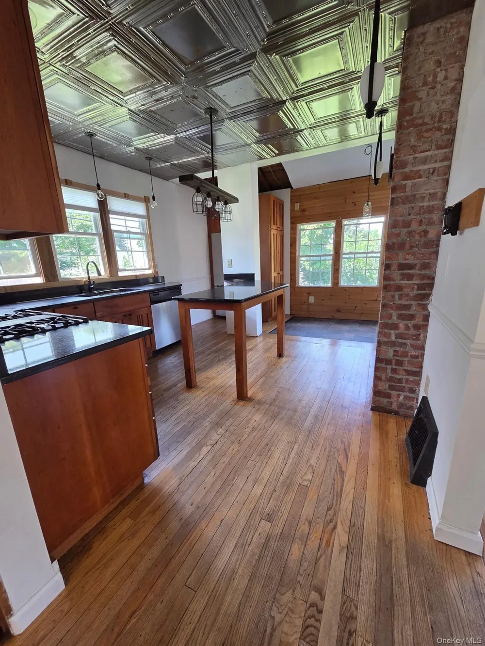 295 Lucas Avenue Kingston, NY 12401