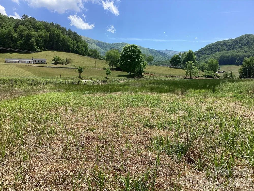 00 Bolens Creek Road Burnsville, NC 28714