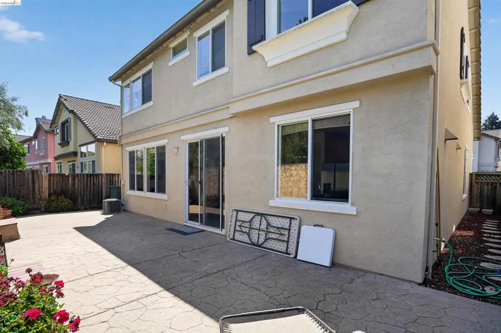 1221 Andrea way Vallejo, CA 94591