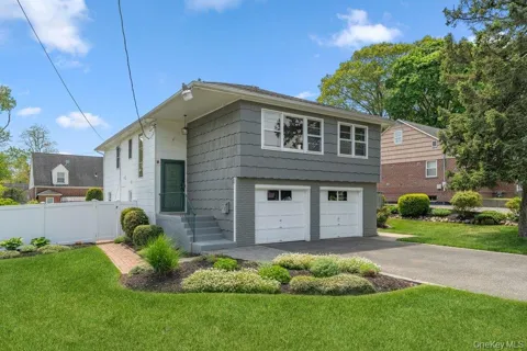 28 Satinwood Road