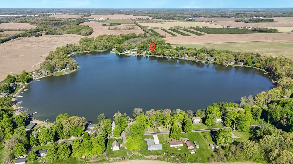 60779 W Oak Drive Decatur, MI 49045