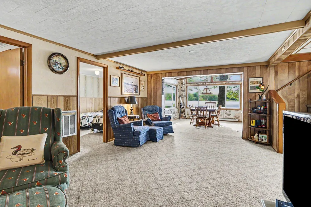 60779 W Oak Drive Decatur, MI 49045