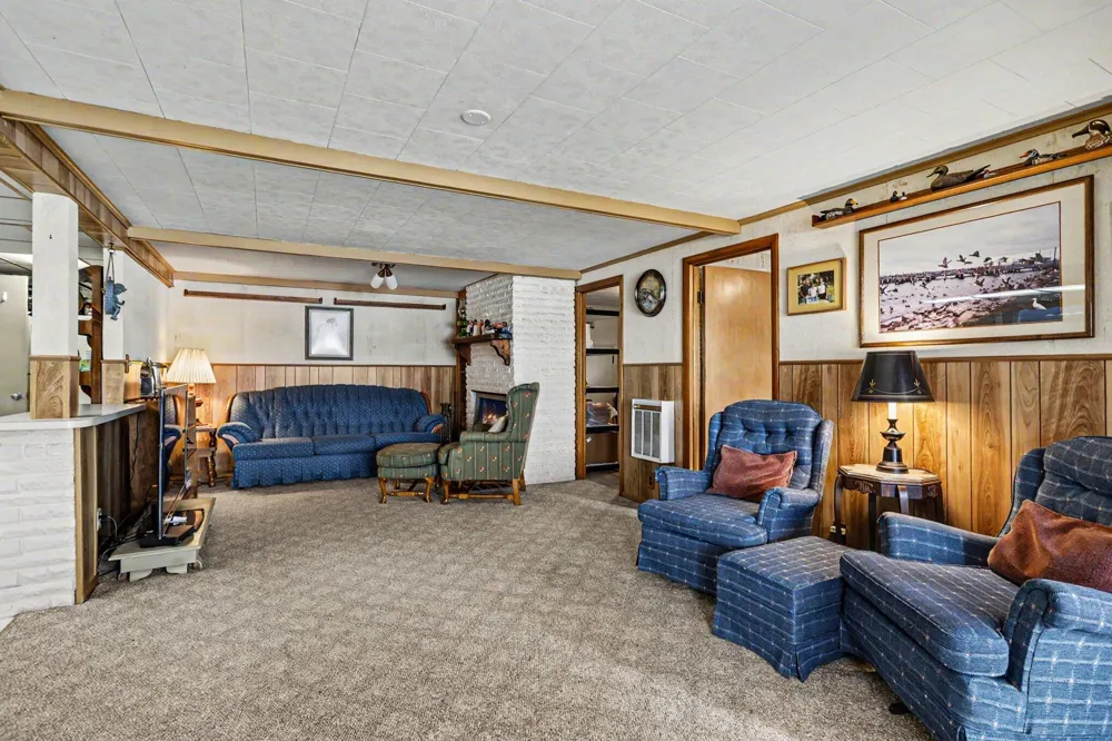 60779 W Oak Drive Decatur, MI 49045