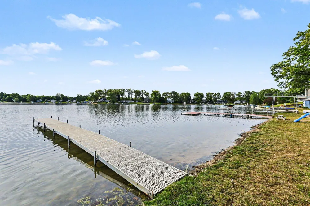 60779 W Oak Drive Decatur, MI 49045