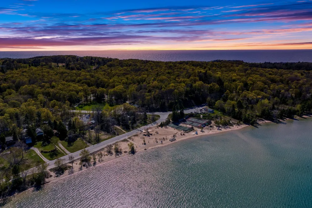 406 Fortune Avenue Frankfort City, MI 49635