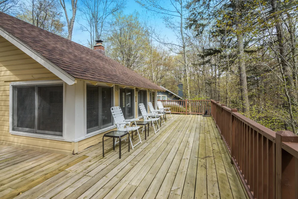406 Fortune Avenue Frankfort City, MI 49635