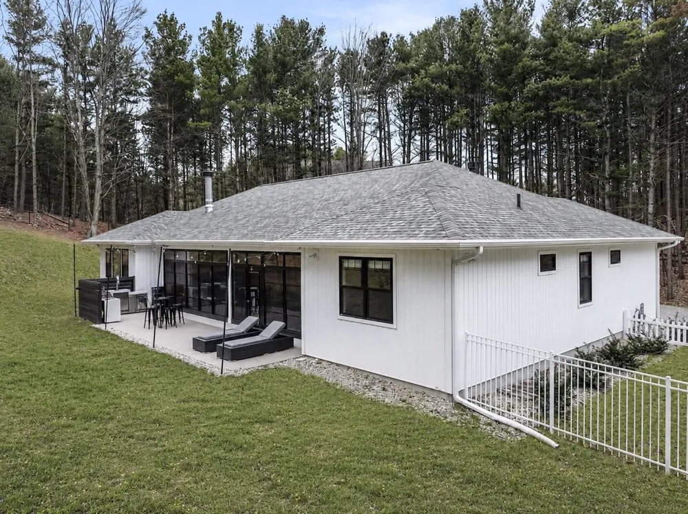 3992 Hidden Hills Court Peninsula Township, MI 49686