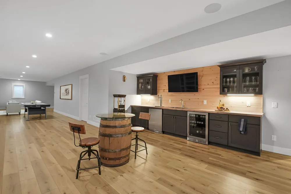 3992 Hidden Hills Court Peninsula Township, MI 49686