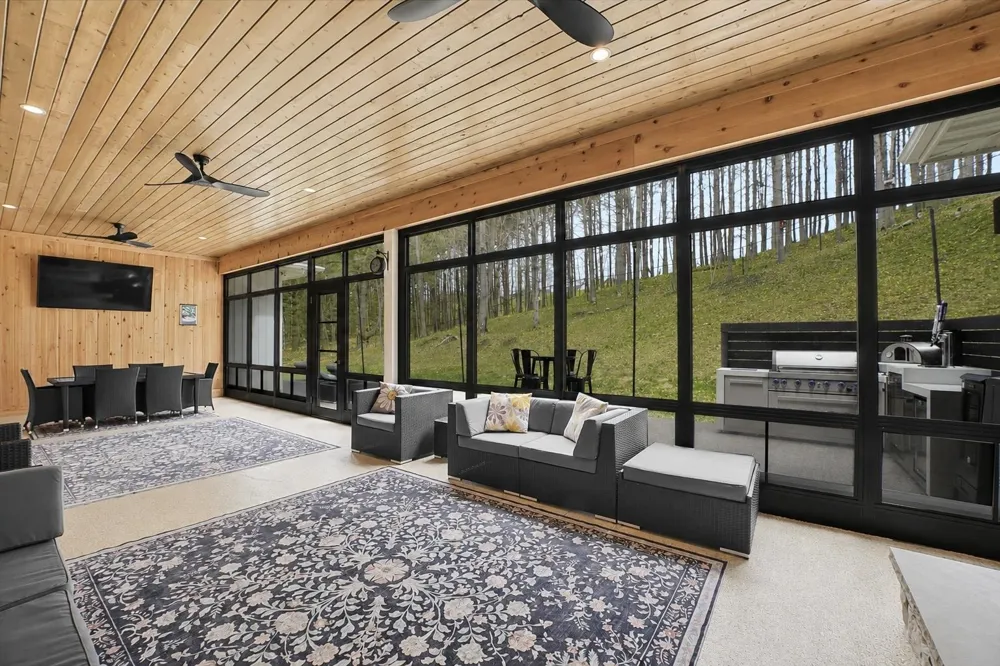 3992 Hidden Hills Court Peninsula Township, MI 49686