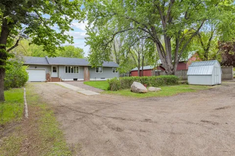 2110 Highway 75