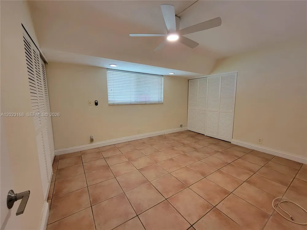 6707 Kendall Dr #107 Pinecrest, FL 33156