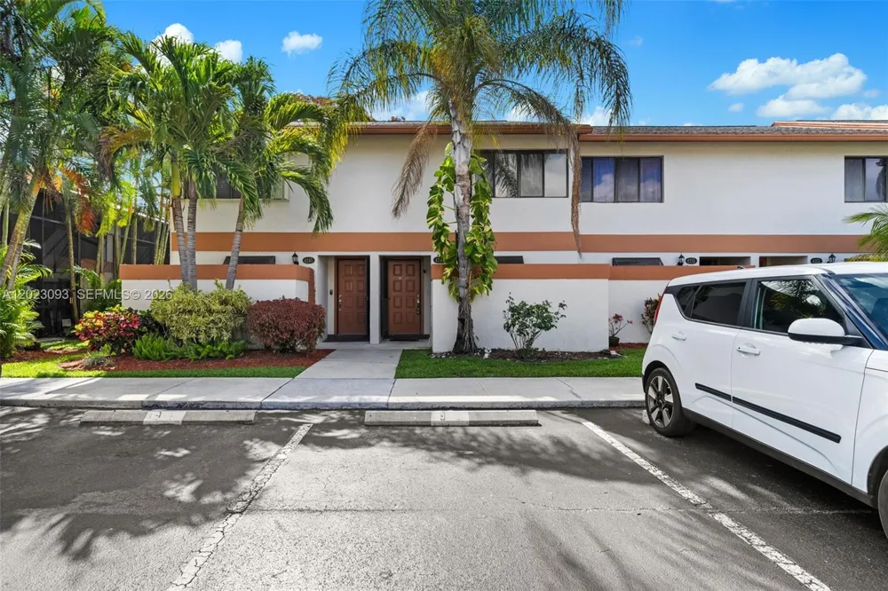 4241 SW 71st Way #4241 Davie, FL 33314