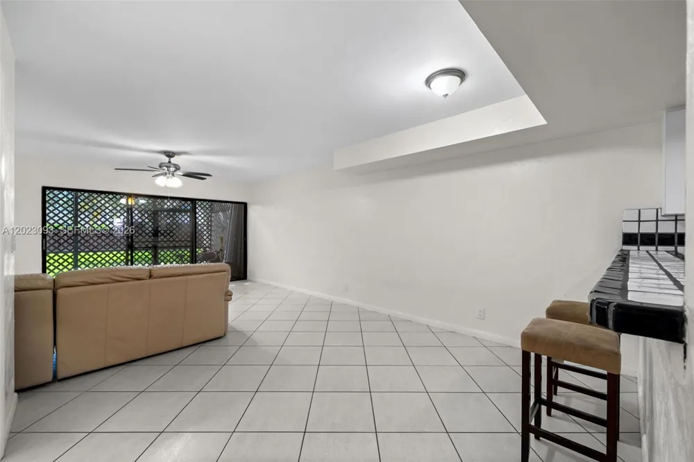 4241 SW 71st Way #4241 Davie, FL 33314