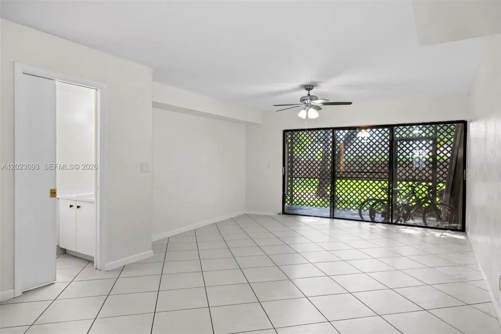 4241 SW 71st Way #4241 Davie, FL 33314