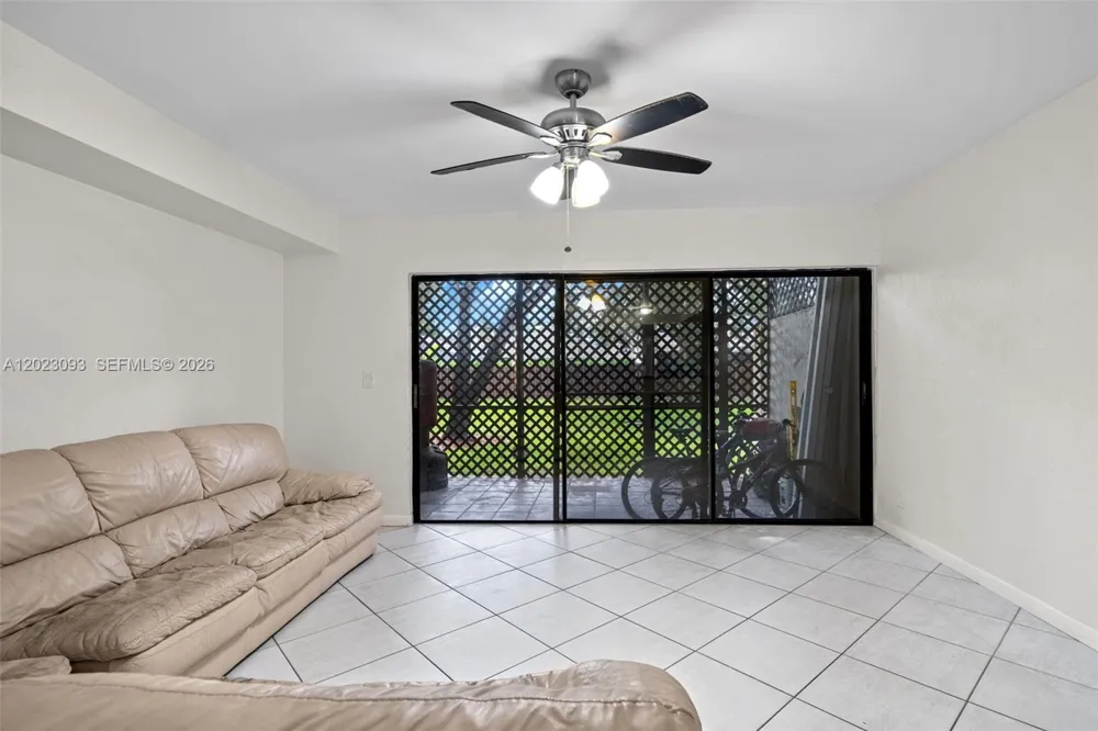 4241 SW 71st Way #4241 Davie, FL 33314
